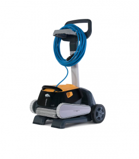 Dolphin E40i pool cleaner